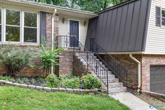 2016 Orba Drive NE, Huntsville, AL 35811