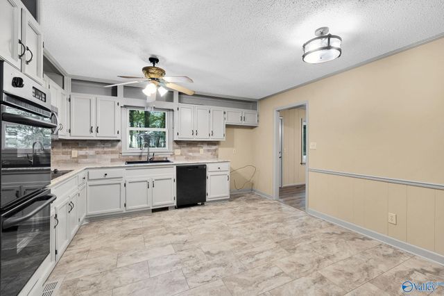 2016 Orba Drive NE, Huntsville, AL 35811