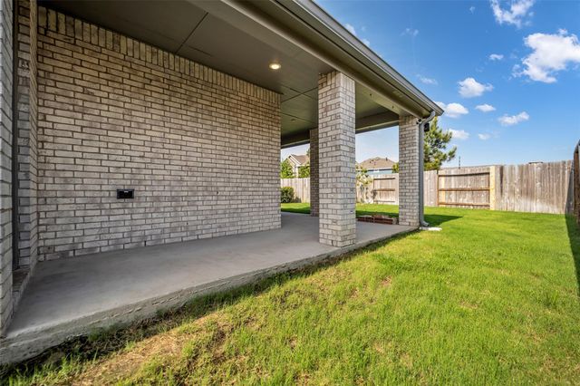 16327 Tawny Emperor Drive, Humble, TX 77346