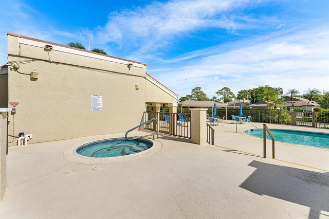 13369 Touchstone Place 102, Palm Beach Gardens, FL 33418