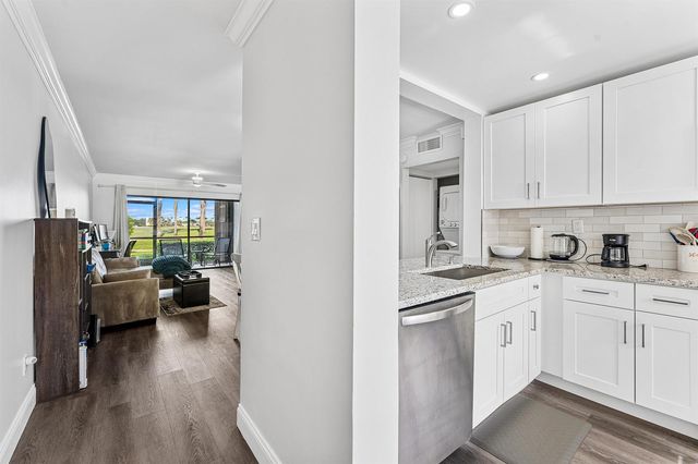 13369 Touchstone Place 102, Palm Beach Gardens, FL 33418
