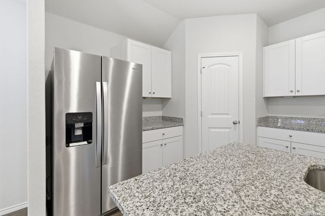 845 BAHIA PL, Seguin, TX 78155