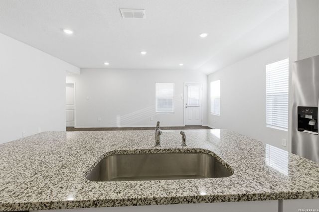 845 BAHIA PL, Seguin, TX 78155