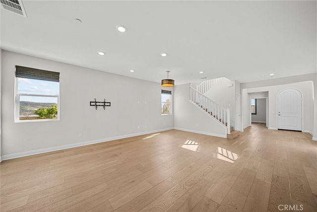 20560 Galloway Drive, Saugus, CA 91350