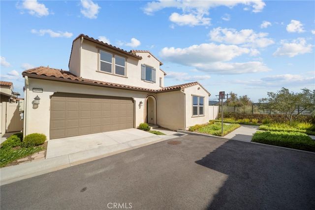 20560 Galloway Drive, Saugus, CA 91350