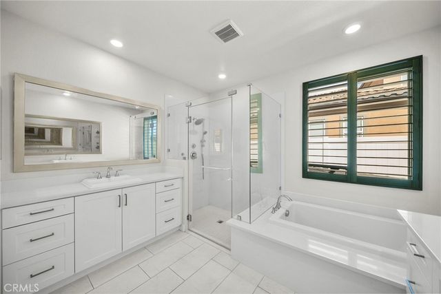 20560 Galloway Drive, Saugus, CA 91350