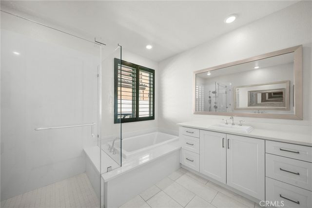 20560 Galloway Drive, Saugus, CA 91350