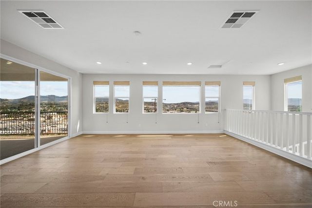 20560 Galloway Drive, Saugus, CA 91350