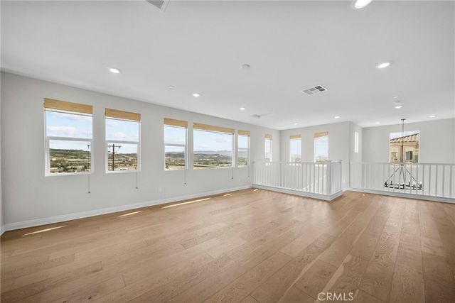 20560 Galloway Drive, Saugus, CA 91350