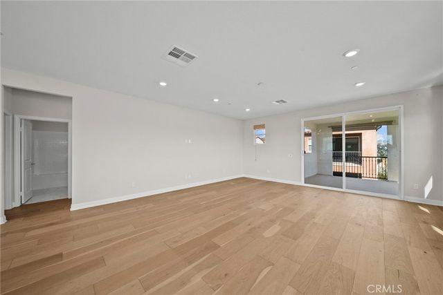 20560 Galloway Drive, Saugus, CA 91350