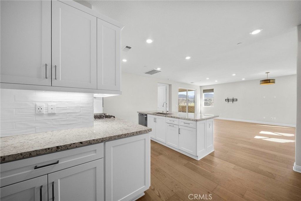 Image 19 of property listing at 20560 Galloway Drive, Saugus, CA 91350