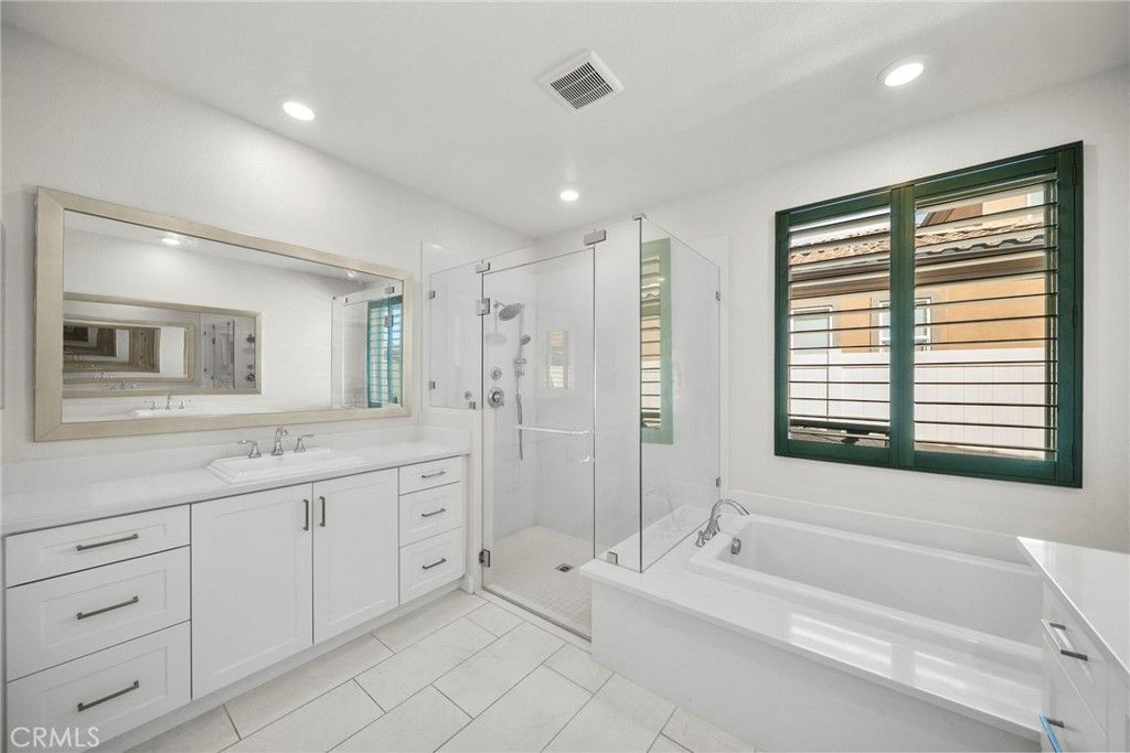 Image 25 of property listing at 20560 Galloway Drive, Saugus, CA 91350