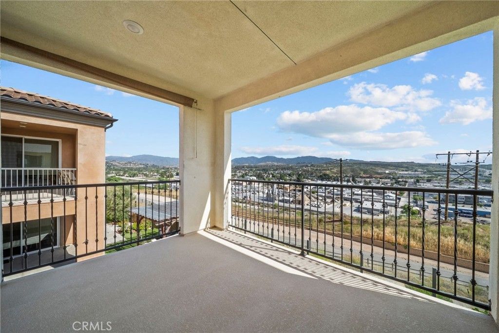 Image 37 of property listing at 20560 Galloway Drive, Saugus, CA 91350