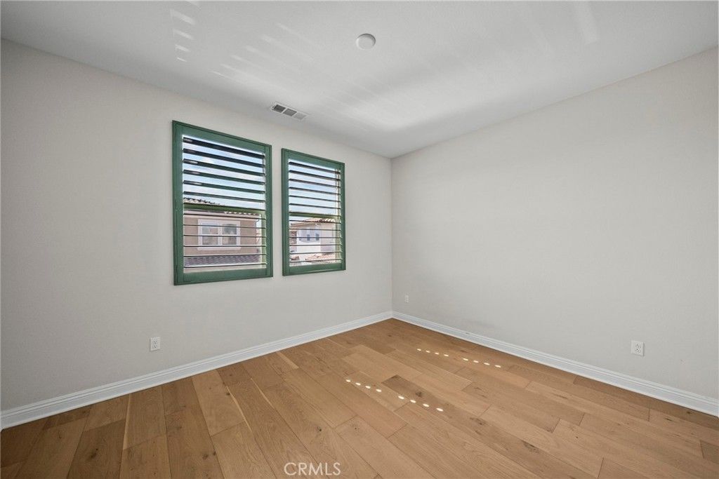 Image 39 of property listing at 20560 Galloway Drive, Saugus, CA 91350