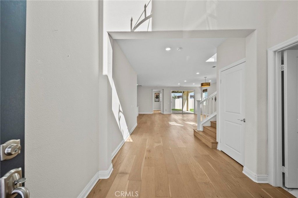 Image 4 of property listing at 20560 Galloway Drive, Saugus, CA 91350