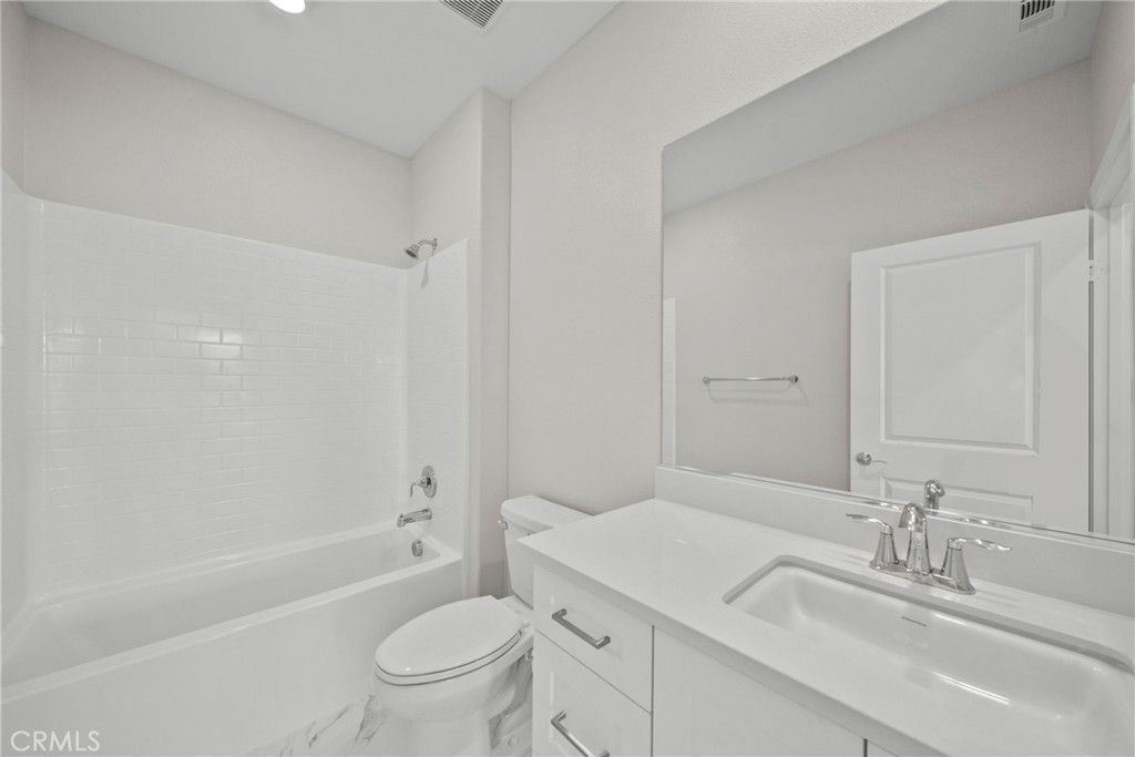 Image 41 of property listing at 20560 Galloway Drive, Saugus, CA 91350