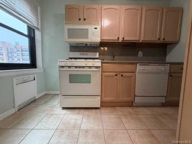 212-04 75th Avenue 5K, Bayside, NY 11364