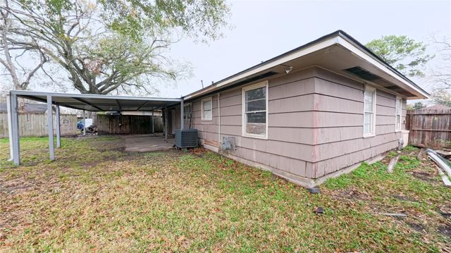 2208 Merle Street, Pasadena, TX 77502
