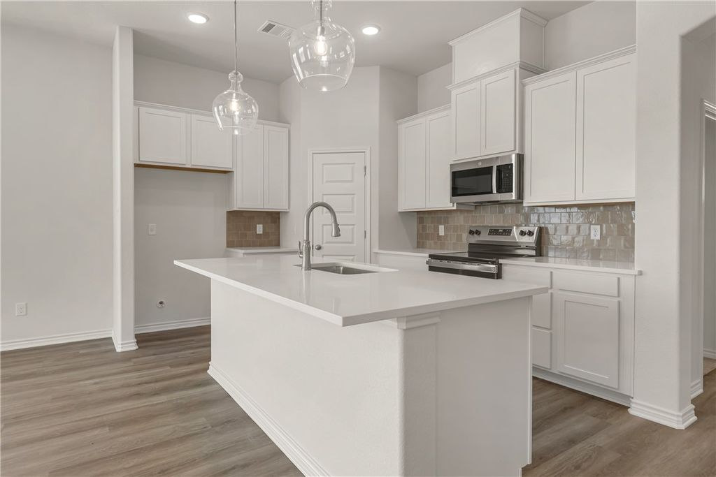 1529 Birdie Court, Navasota, TX 77868 — photo 4