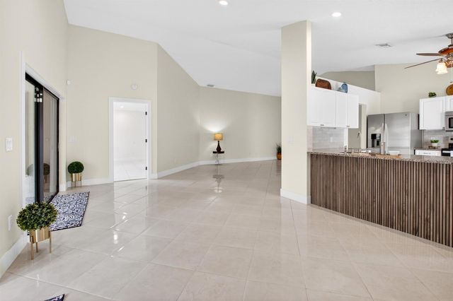 182 Temple Avenue, Boynton Beach, FL 33436