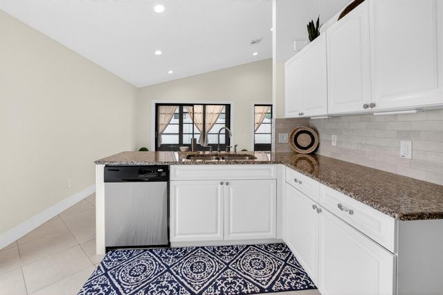 182 Temple Avenue, Boynton Beach, FL 33436