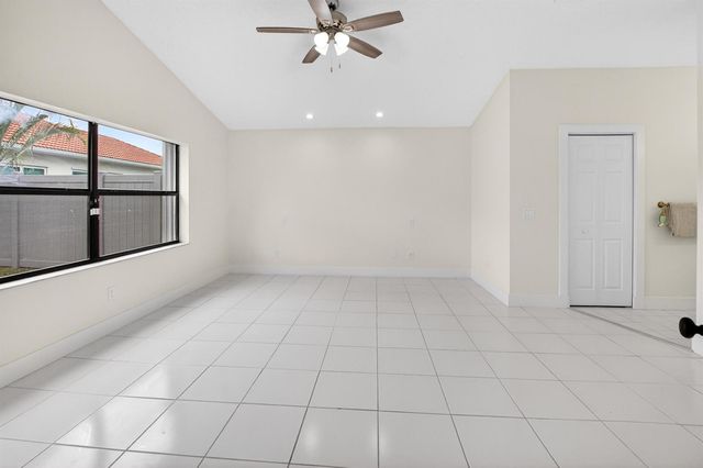 182 Temple Avenue, Boynton Beach, FL 33436
