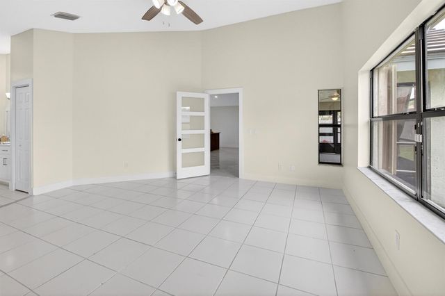 182 Temple Avenue, Boynton Beach, FL 33436