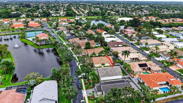 182 Temple Avenue, Boynton Beach, FL 33436