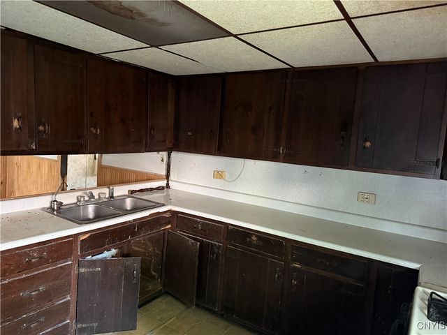 211 W Park Street, Lenox, NY 13032