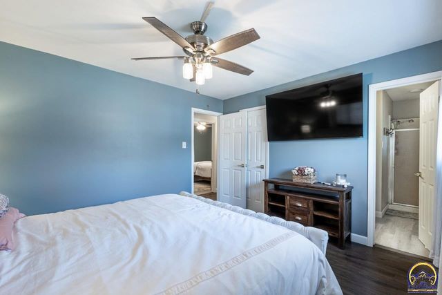 4800 SW Cochise AVE, Topeka, KS 66614