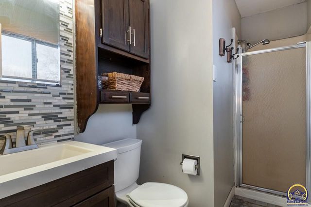 4800 SW Cochise AVE, Topeka, KS 66614