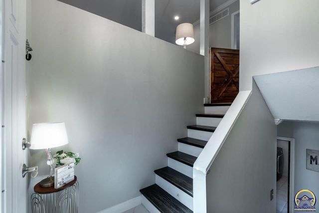 4800 SW Cochise AVE, Topeka, KS 66614