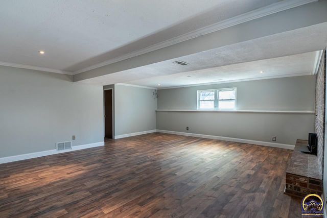 4800 SW Cochise AVE, Topeka, KS 66614