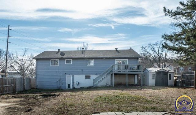 4800 SW Cochise AVE, Topeka, KS 66614