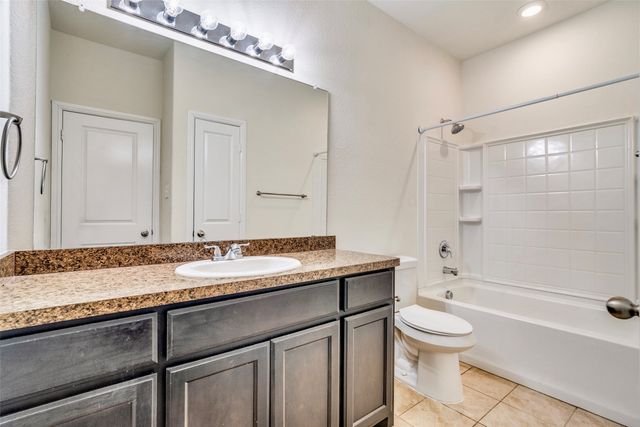 2120 Barnwell Drive, Fort Worth, TX 76108