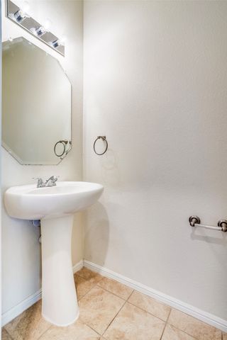 2120 Barnwell Drive, Fort Worth, TX 76108