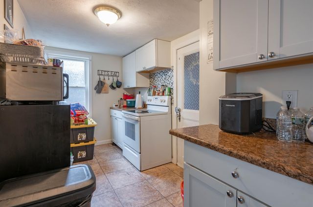 72 Palm Street, Nashua, NH 03060