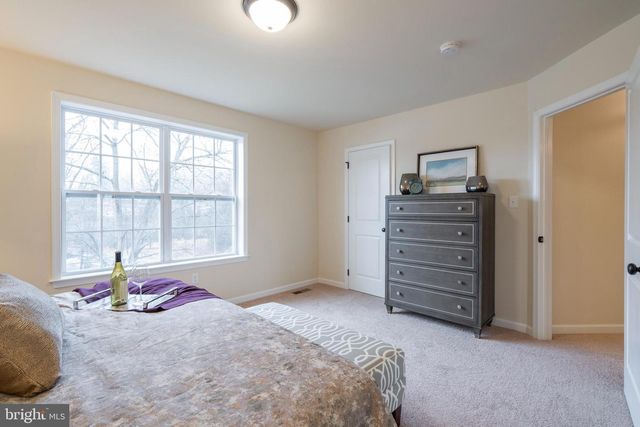 6 MARION ST, Schwenksville, PA 19473