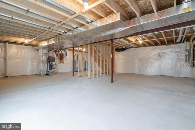 6 MARION ST, Schwenksville, PA 19473