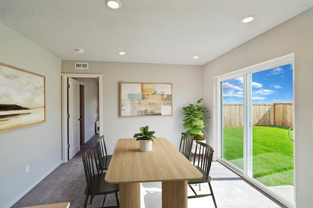 16615 Grey Pine St, La Pine, OR 97739