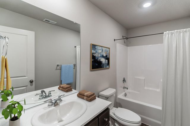 16615 Grey Pine St, La Pine, OR 97739