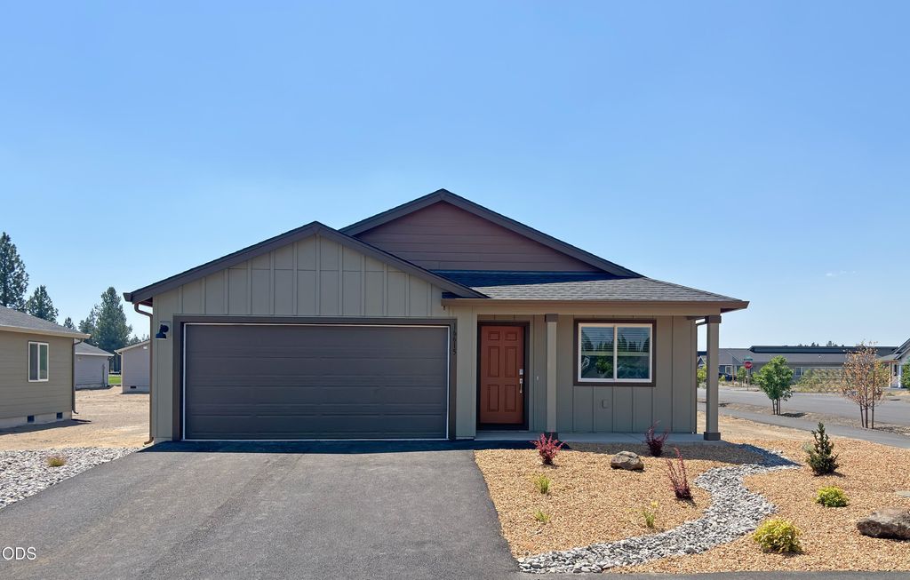 16615 Grey Pine St, La Pine, OR 97739