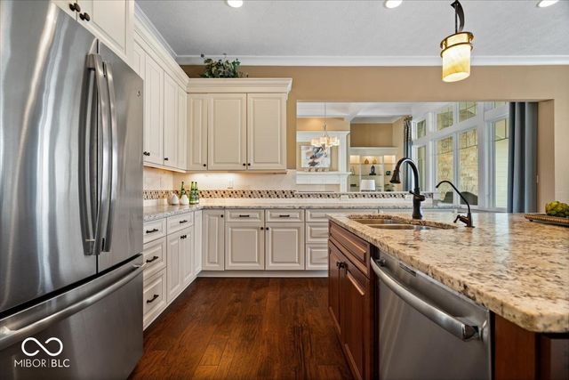 16366 River Crest Court, Westfield, IN 46062