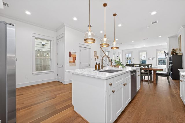 515 W 25th Street 1, Houston, TX 77008