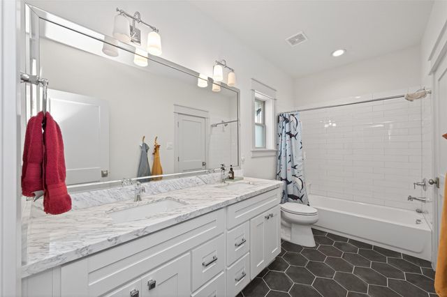 515 W 25th Street 1, Houston, TX 77008