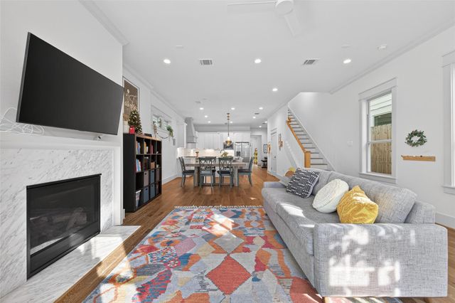 515 W 25th Street 1, Houston, TX 77008