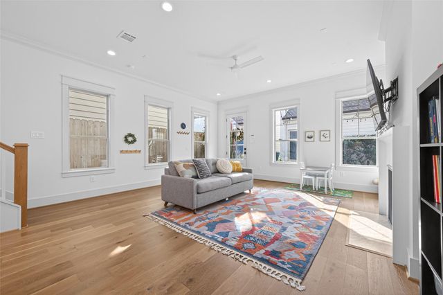 515 W 25th Street 1, Houston, TX 77008