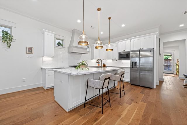 515 W 25th Street 1, Houston, TX 77008