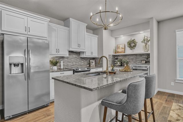 721 W Kimball Street, Mansfield, TX 76063