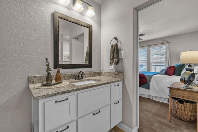 721 W Kimball Street, Mansfield, TX 76063
